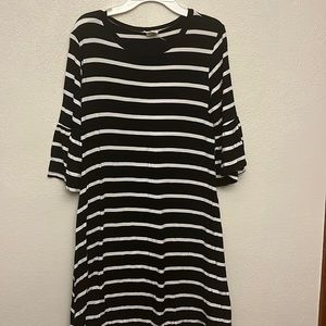 Yelete S striped dress with flowey sleeves